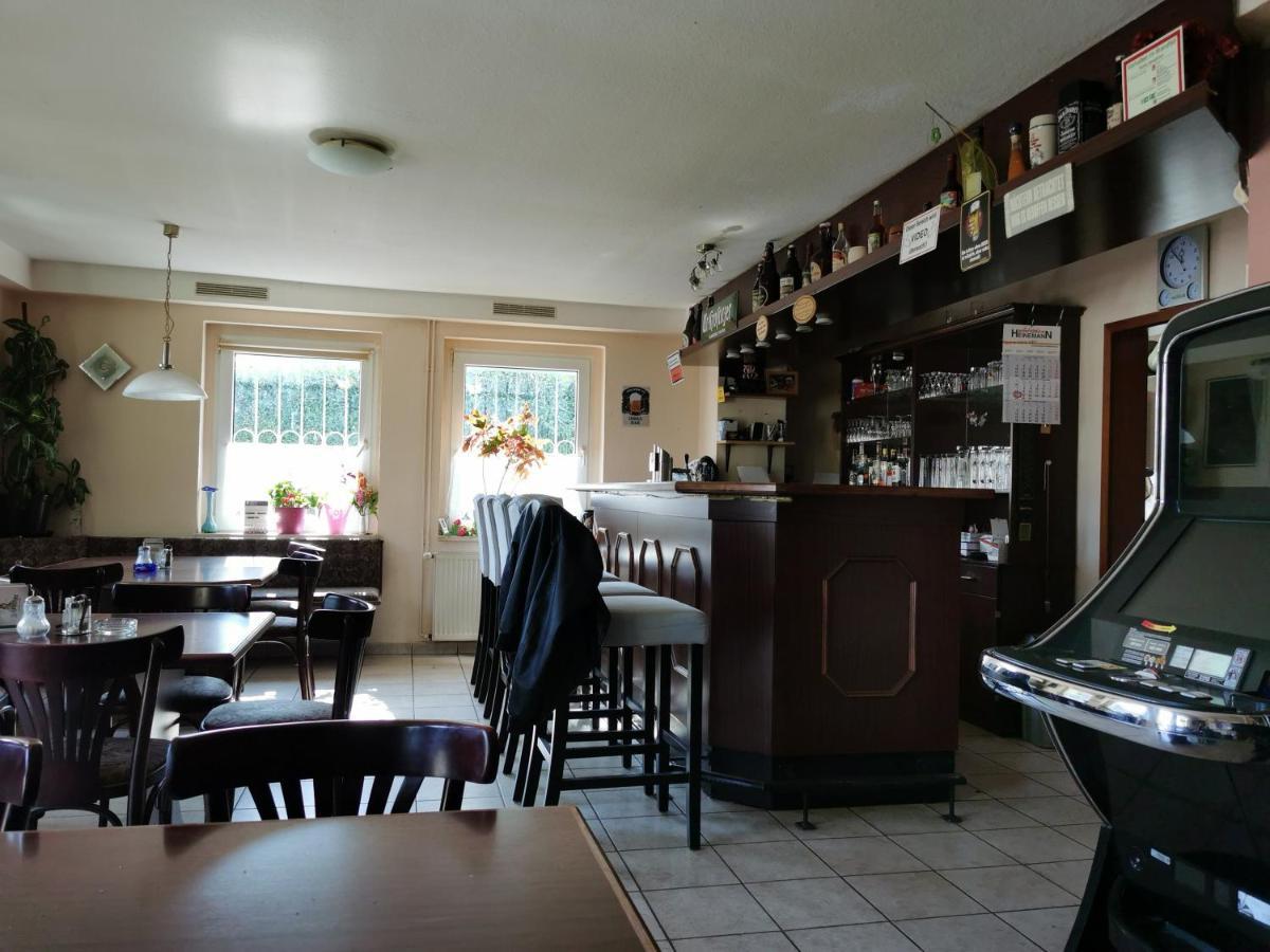 Pension Am Stadion Koelleda 外观 照片